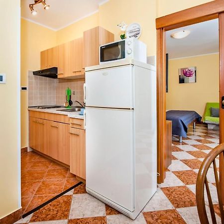 Casa Leona Apartment โรวีน ภายนอก รูปภาพ