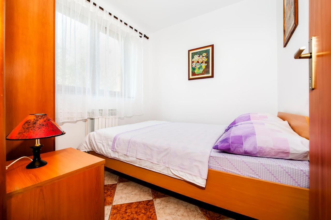 Casa Leona Apartment โรวีน ภายนอก รูปภาพ
