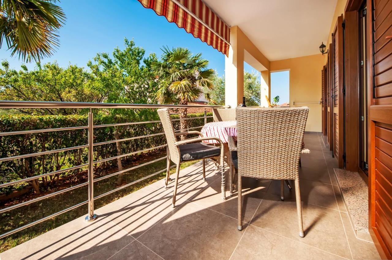 Casa Leona Apartment โรวีน ภายนอก รูปภาพ