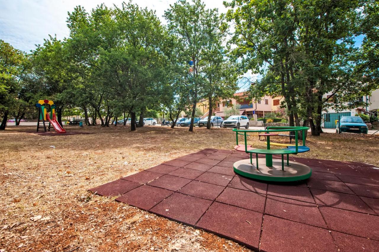 Casa Leona Apartment โรวีน ภายนอก รูปภาพ