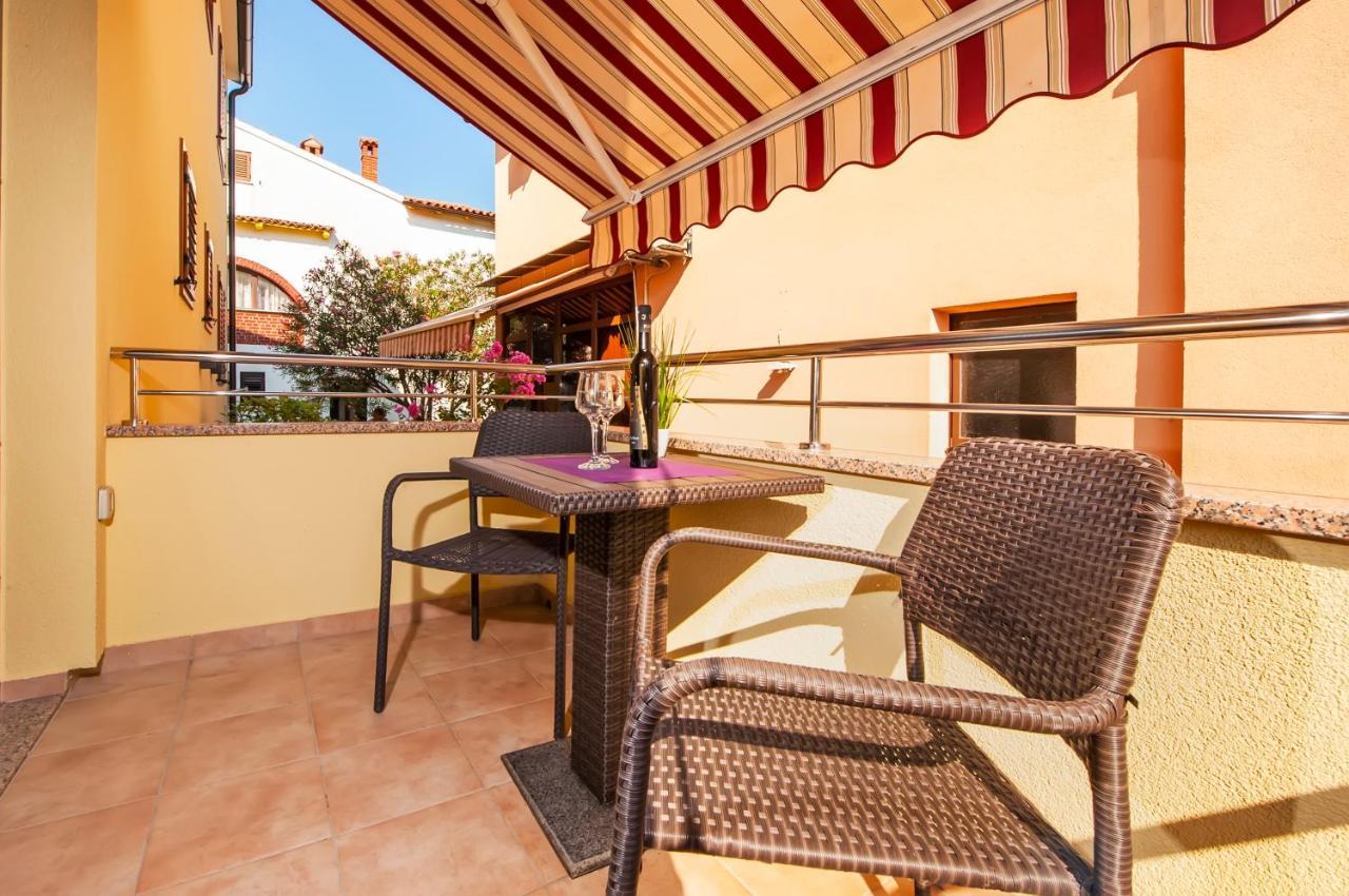 Casa Leona Apartment โรวีน ภายนอก รูปภาพ